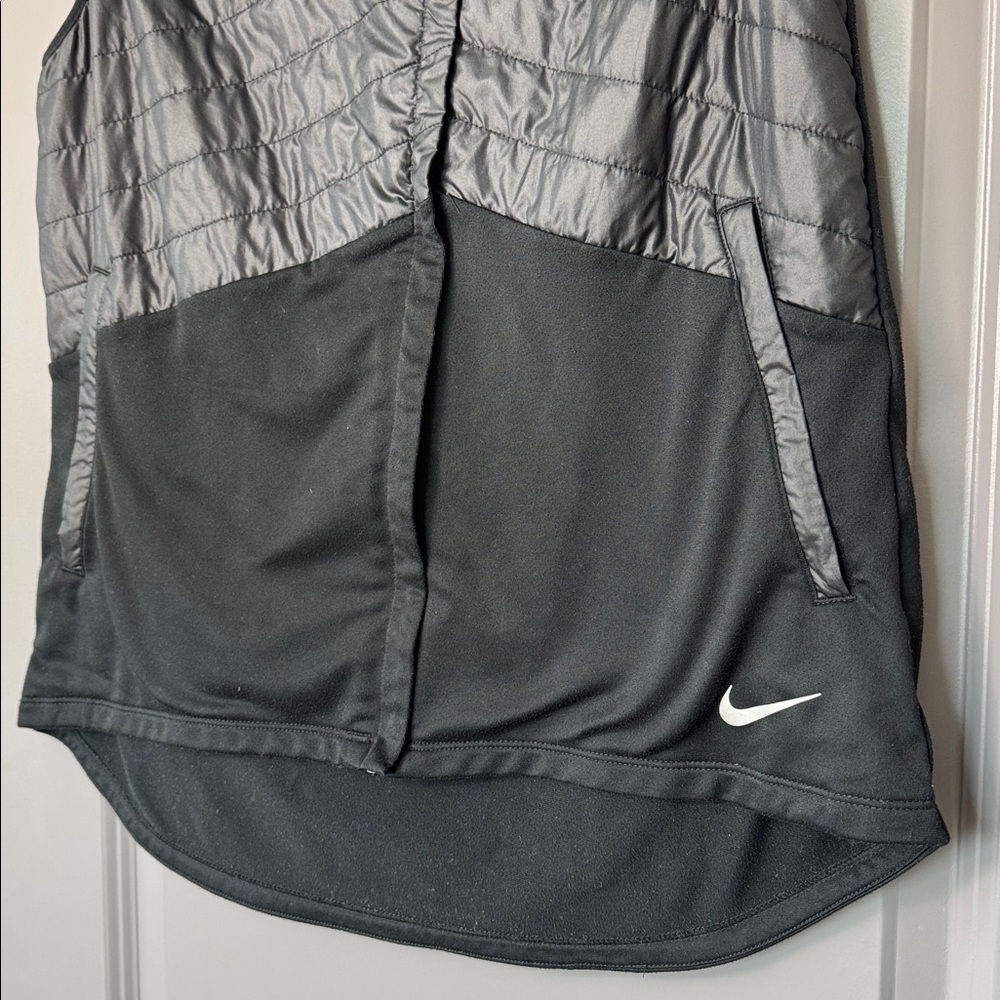 Nike Women's Black Running Vest - Picture 3 of 8